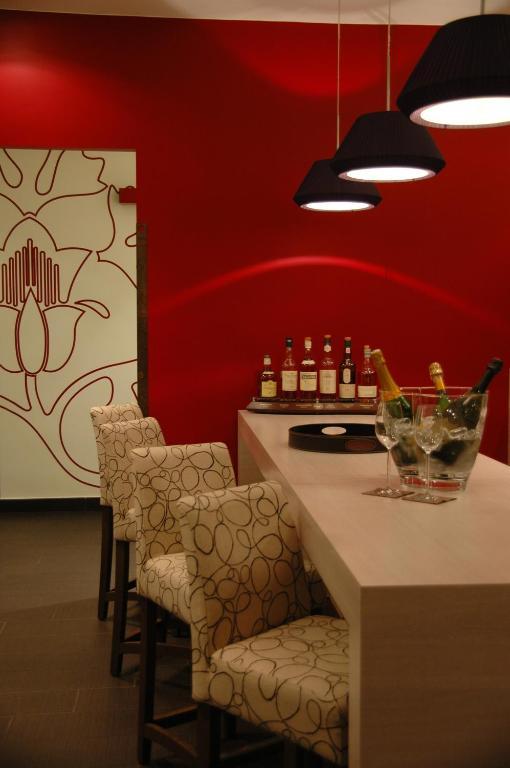 L Or Du Temps Hotel Saint-Alban  Bagian luar foto